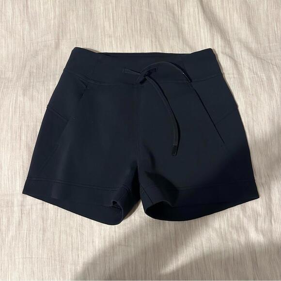 Lululemon Athletica Lululemon In-Form Short - Picture 2 of 5